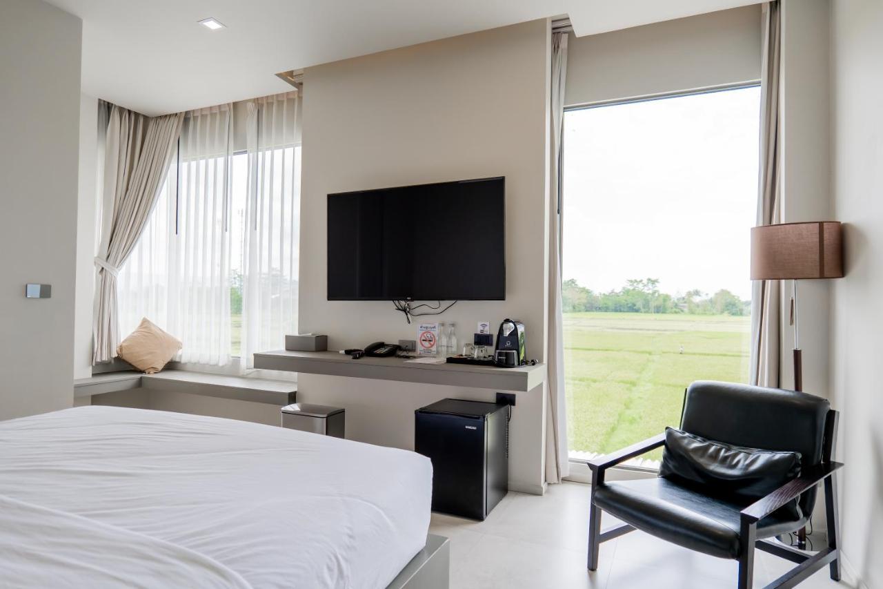 Doowall Hotel Chiang Rai Bagian luar foto